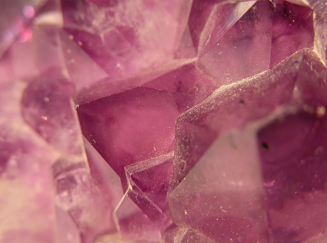 Amethyst specimen photograph